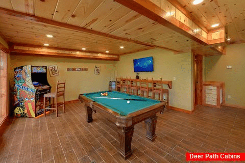 8 Bedroom Cabin with a Game Room - Marco Polo
