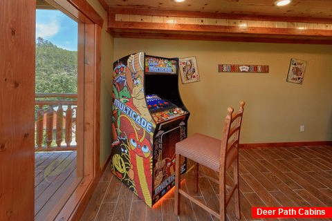 8 Bedroom Pool Cabin with an Arcade Game - Marco Polo