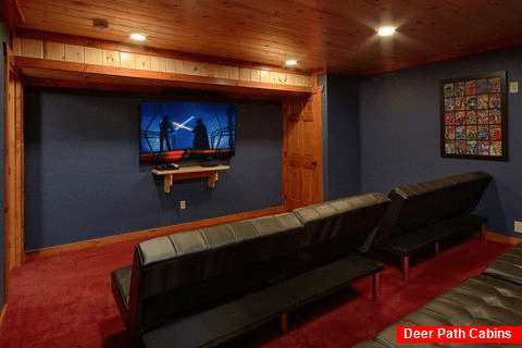 8 Bedroom Cabin with a Private Theater Room - Marco Polo
