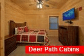 7 Bedroom cabin with 4 Queen bedrooms and baths