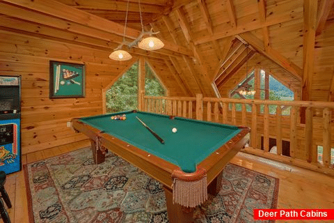 Game Room with pool table in 3 bedroom cabin - Bear Mountain Lodge