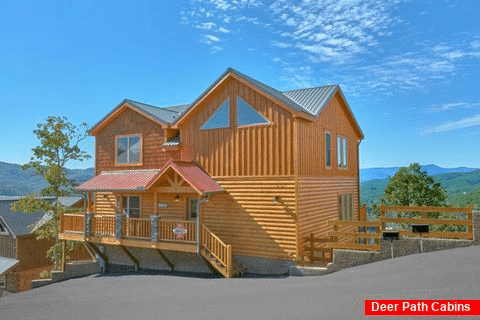 Spacious cabin with 5 bedrooms plus indoor pool - Endless Sunsets