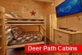 Bunk bedroom for 8 in luxury cabin with pool