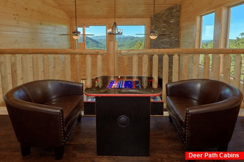 Luxury Cabin with Arcade game and Pool Table - Endless Sunsets