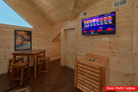 Luxurious cabin with Golden Tee Arcade Game - Endless Sunsets