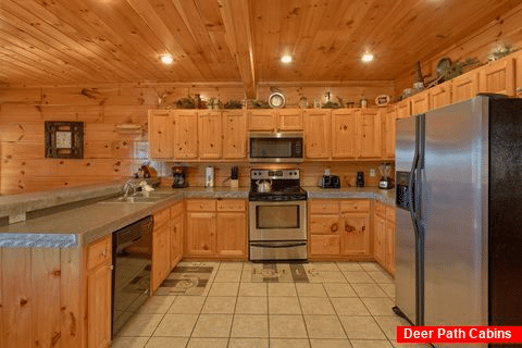 4 Bedroom Cabin with Fully Equipped Kitchen - Majestic View