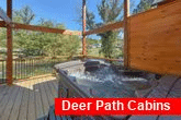3 bedroom cabin with hot tub on the river