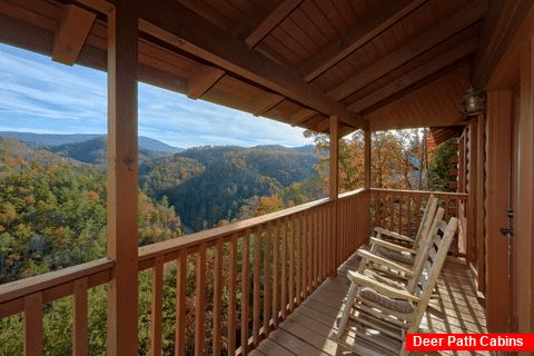 Coverd Porch with Spectacular Views - Hilltopper