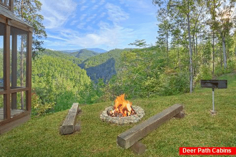Fire Pit 2 Bedroom Cabin with 2 King Beds - Tip Top