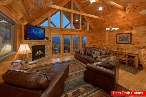 Premium 5 Bedroom cabin with Fireplace and Views - Majestic Point Lodge