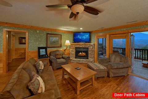 Luxury Cabin with 2 Living Rooms and Fireplaces - Majestic Point Lodge
