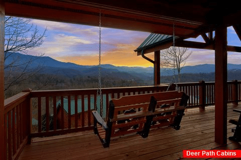 5 Bedroom cabin with Gatlinbur Views and hot tub - Majestic Point Lodge