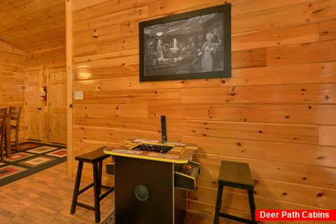 6 Bedroom Cabin with Arcade Game - Crosswinds