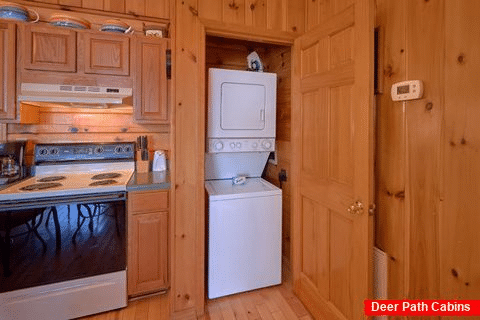 1 Bedroom Cabin with Washer and Dryer - Angels Attic
