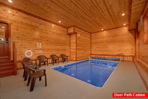6 Bedroom Cabin with Private Indoor Heated Pool - Majestic Mountain Splash