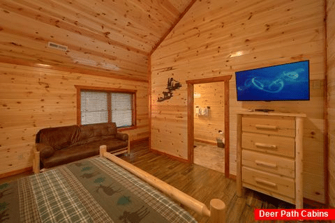 King Bedroom with Futon and Flatscreen TV - Majestic Mountain Splash