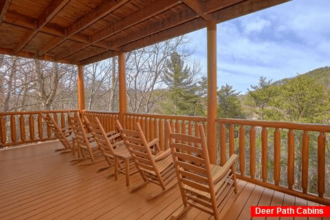 Covered Deck with Rocking Chairs 4 Bedroom - A Rocky Top Ridge