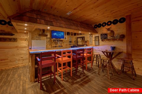 5 Bedroom Cabin with Full Bar - Bar Mountain