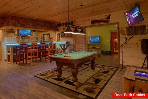 5 Bedroom Cabin with Large Game Room Pool Table - Bar Mountain