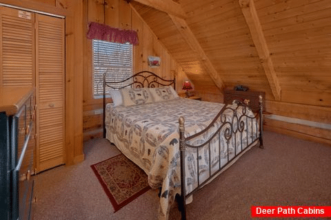 Oversize 1 bedroom cabin with King Bed in loft - All By Grace