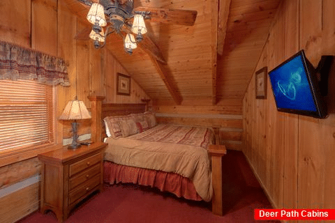 Rustic Cabin with King Master bedroom - Hillbilly Deluxe