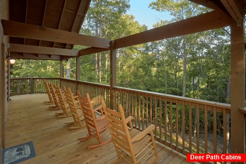 Pigeon Forge Cabin with Wooded View - Almost Paradise