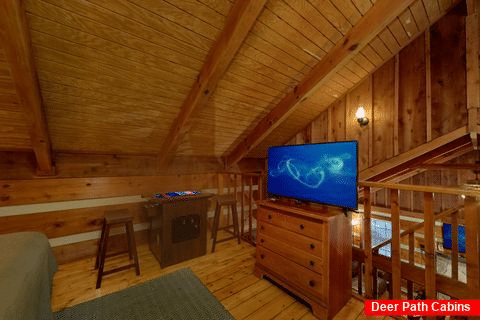 2 Bedroom Cabin With Arcade Game - Two Cubs Den