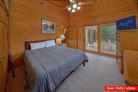 Large Master Bedroom - Emerald View