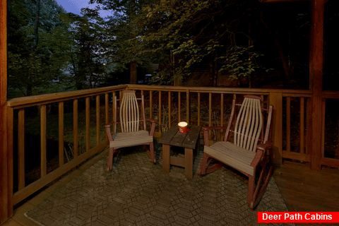 Secluded Gatlinburg Cabin with Rocking Chairs - Little Wren