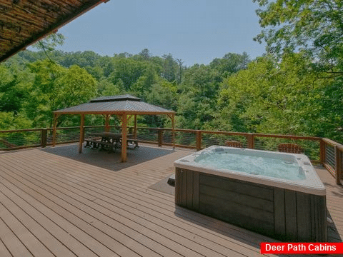 Luxurious 7 bedroom cabin with Private Hot Tub - River Mist Lodge