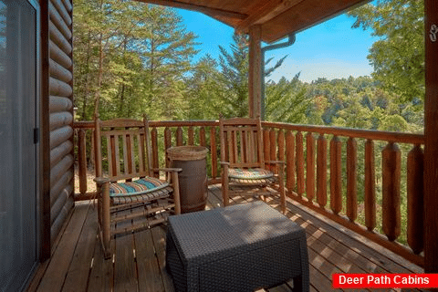 4 Bedroom cabin with Rockers and View - Hillbilly Hideaway