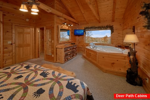 5 Bedroom Cabin with King Bed and Jacuzzi - Big Bear Lodge