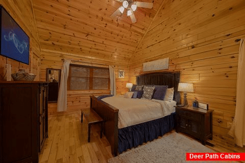2 bedroom cabin with luxurious Master Bedroom - Autumn Breeze