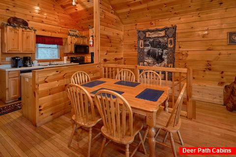 Large Opne Floor Plan 1 Bedroom Cabin Sleeps 6 - Saw'n Logs