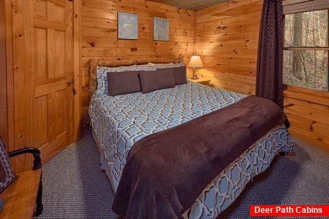 4 Bedroom Cabin with King Bedroom - Major Oaks