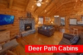 Spacious 2 Bedroom Cabin with Gas Fireplace 
