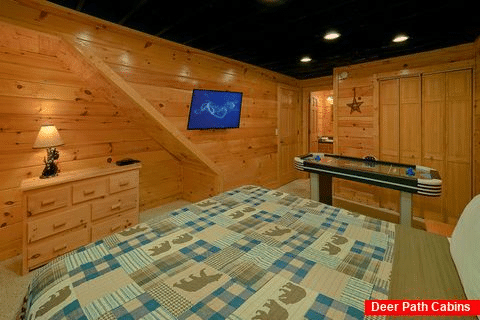 Smoky Mountain 2 Bedroom Cabin Sleeps 6 - Smoky Hilltop