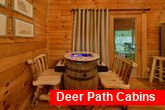 2 Bedroom Cabin with Screened in Porch and WiFi