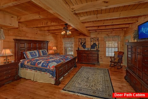 Main Floor Master Suite 5 Bedroom Cabin Sleep 20 - Mystic Ridge