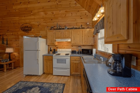 1 Bedroom Cabin with Fully Equipped Kitchen - Happily Ever After