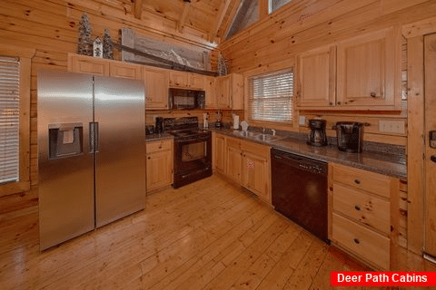 Spacious Full Kitchen - The Woodsy Rest