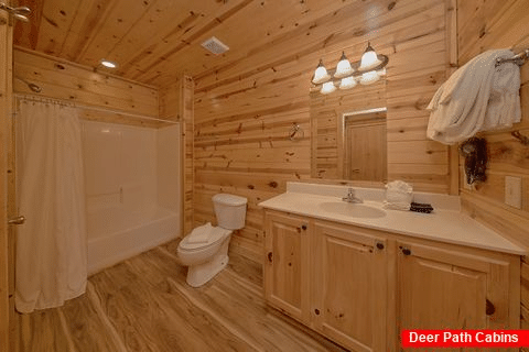 4 Bedroom 3 Bath Cabin in Summit View - The Woodsy Rest