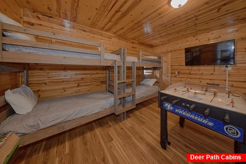 4 Bedroom 3 Bath Cabin in Summit View Sleeps 14 - The Woodsy Rest