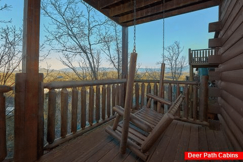 Spactacular Views 4 Bedroom Cabin with Swing - The Woodsy Rest