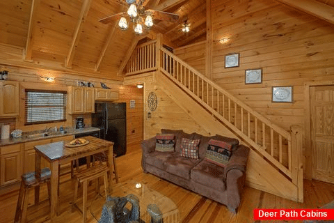 3 Bedroom Gatlinburg Cabin with Open Space - American Honey