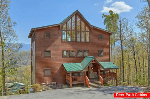 Spacious 9 bedroom cabin with Mountain Views - Summit View Lodge