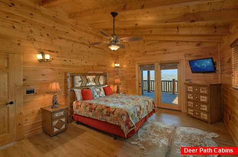 9 Bedroom luxury cabin with 7 King Bedrooms - Summit View Lodge