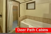 Walk in Shower 2 Bedroom 3 Bath Cabin