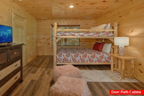 5 Bedroom with Kids Bedroom with Bunk Beds - A Mountain Palace