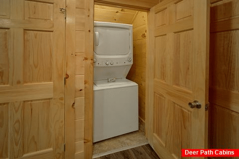 5 Bedroom Cabin with Washer and Dryer - A Mountain Palace